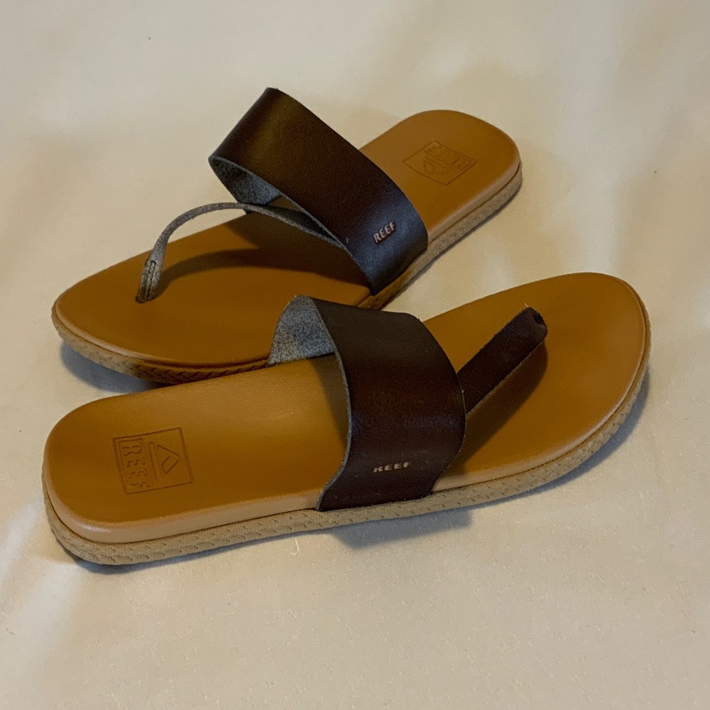 Reef Women’s Dark Brown Sandals
